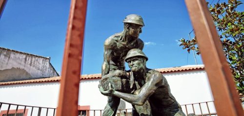 monumento a los mineros Guarromán Jaén